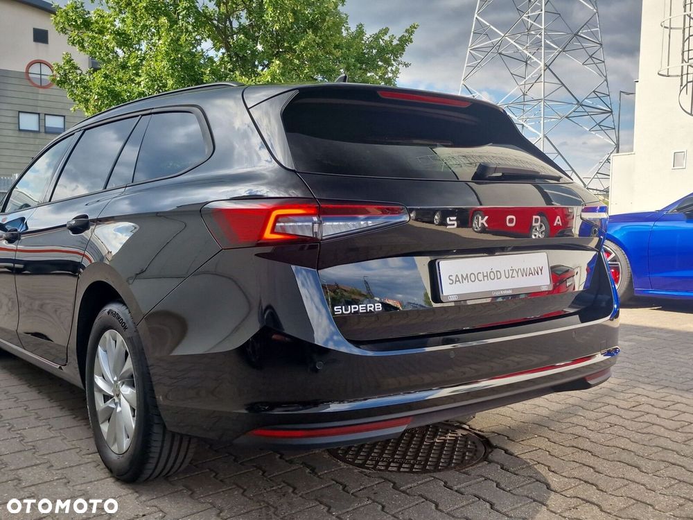 Skoda Superb 2.0 TDI SCR Essence DSG - 27