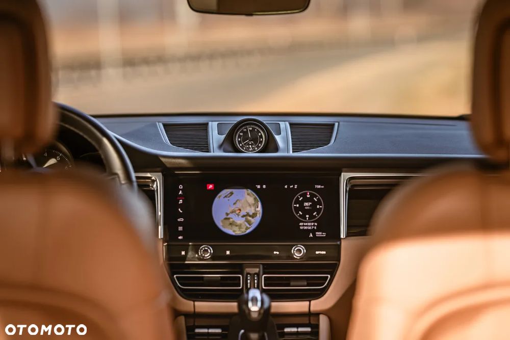 Porsche Macan Standard - 22