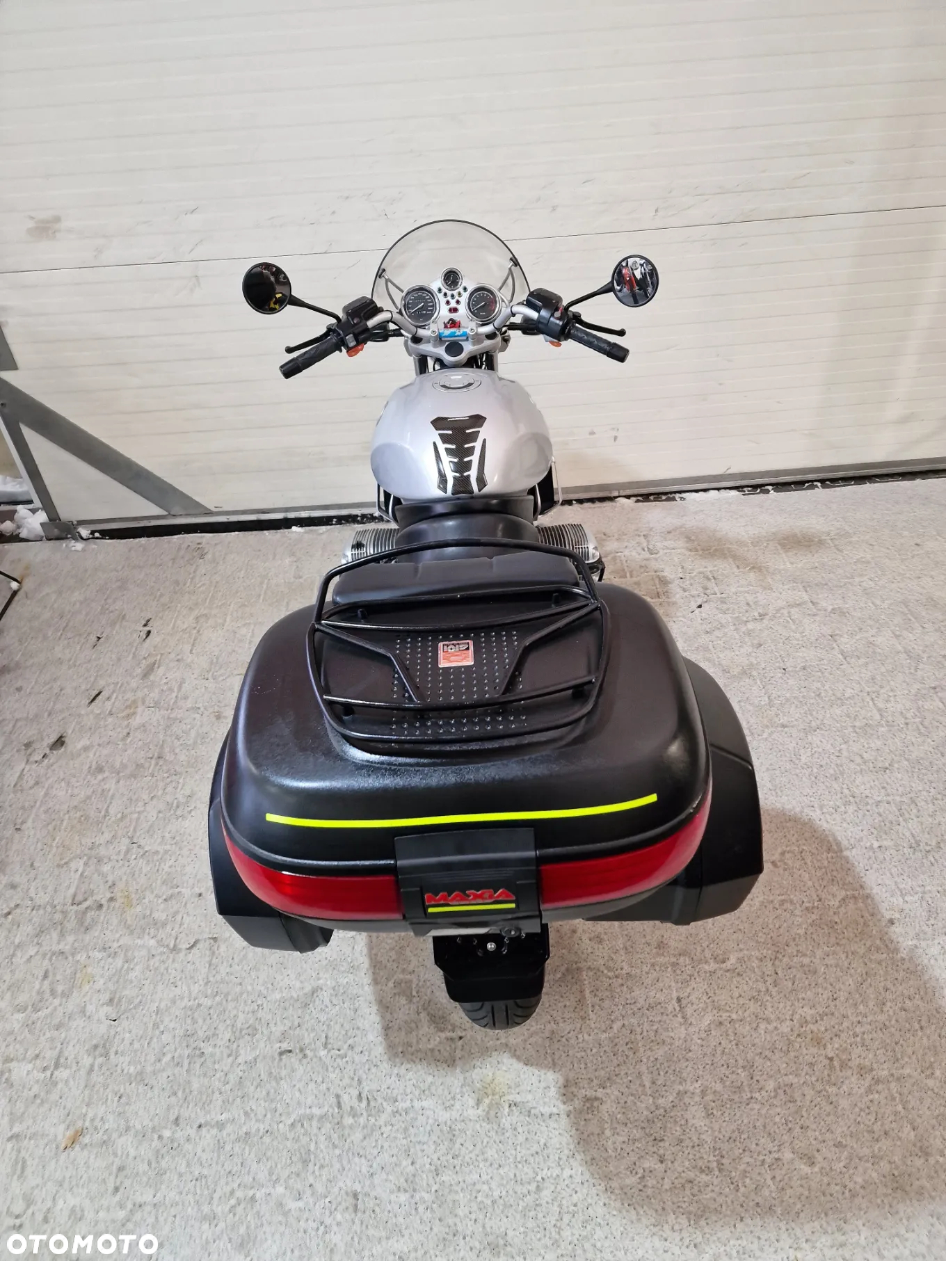 BMW R - 26