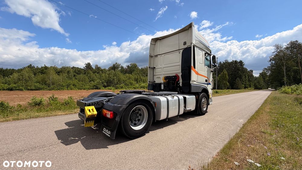 DAF - 9