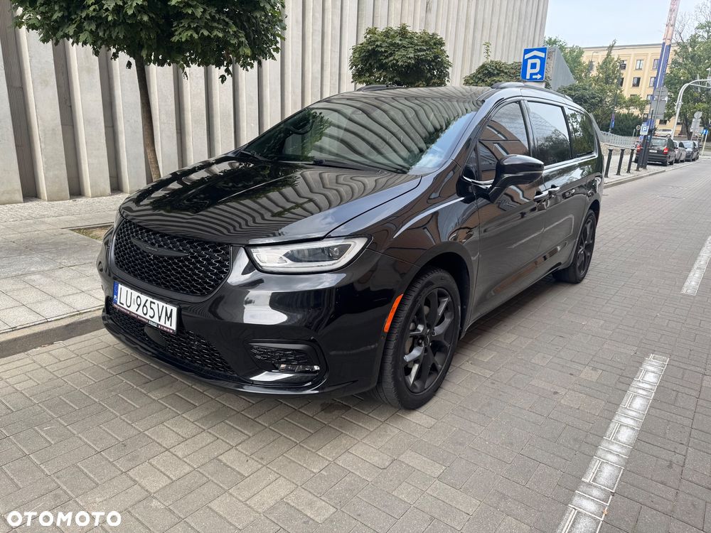 Chrysler Pacifica - 13