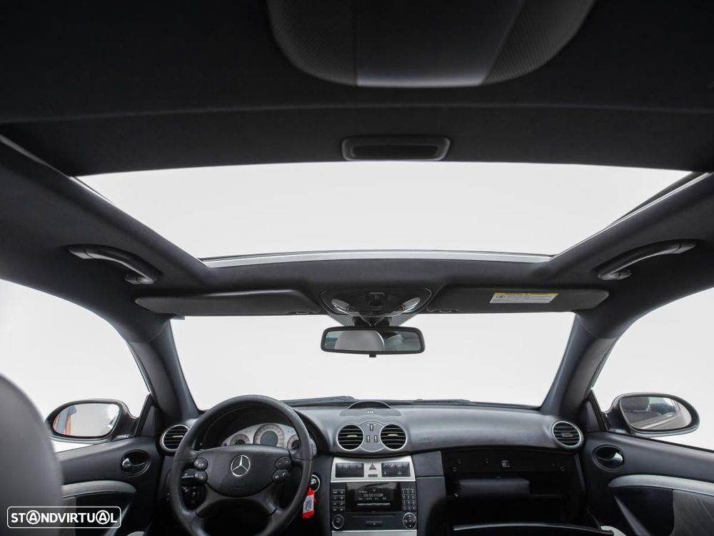 Mercedes-Benz CLK 220 - 7