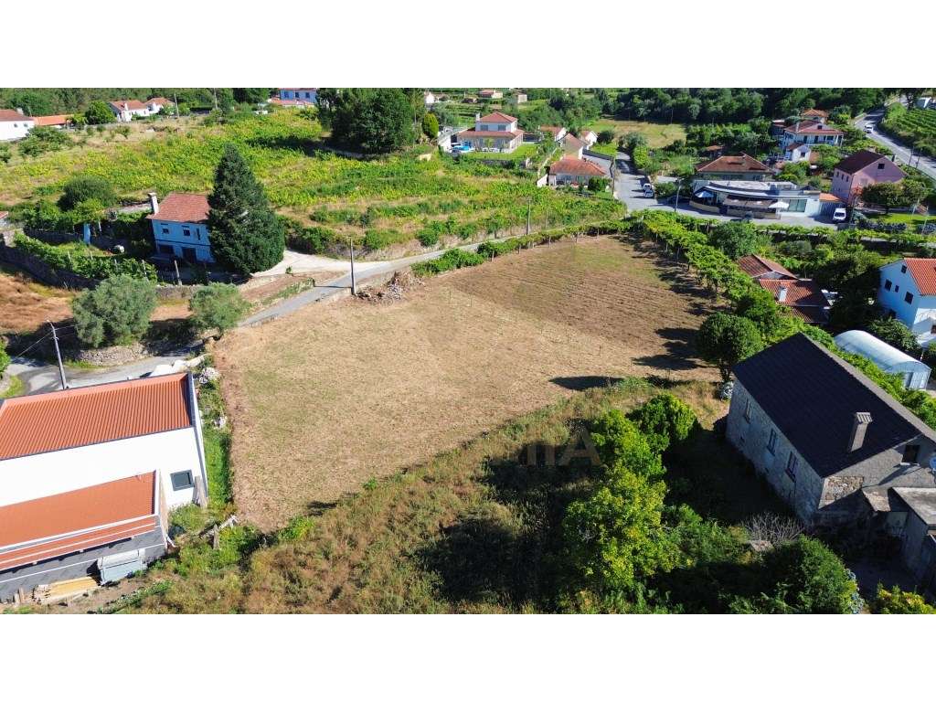 Terreno com 1402m² e c/ Projeto Aprovado | Cepões - Ponte de Lima - Grande imagem: 4/8