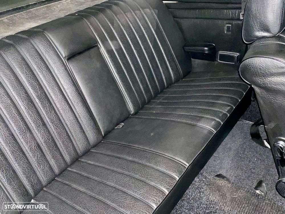 Mercedes-Benz W114/W115 (1968-1974) 250 CE - 12