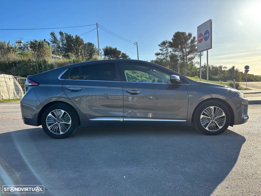 Hyundai Ioniq 1.6 GDI HEV Hybrid Tech - 3