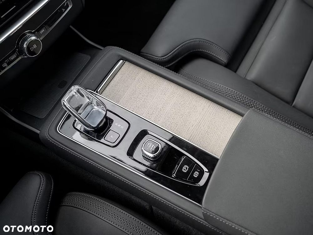 Volvo XC 90 B5 B AWD Plus Bright 7os - 17