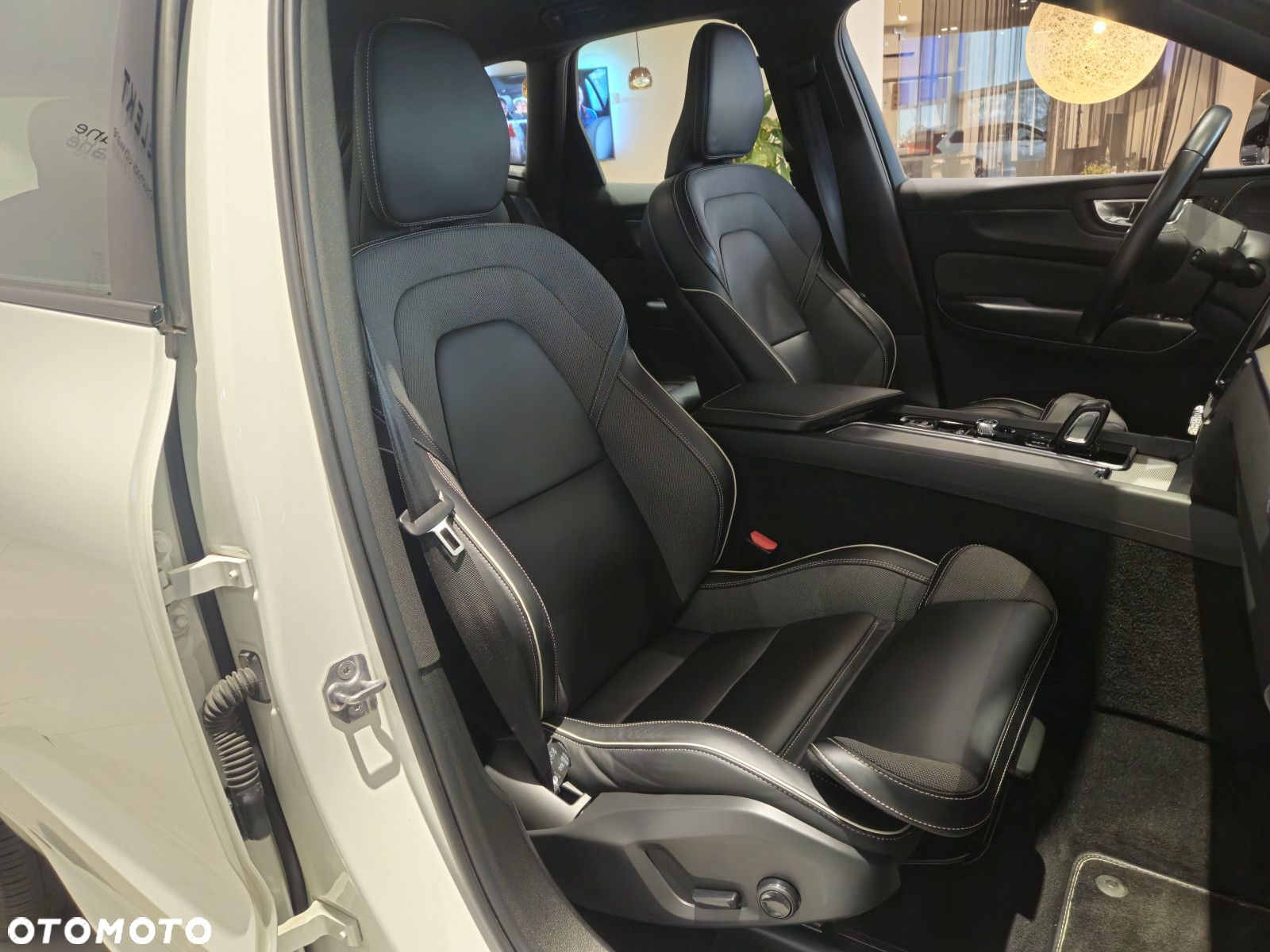 Volvo XC 60 - 25