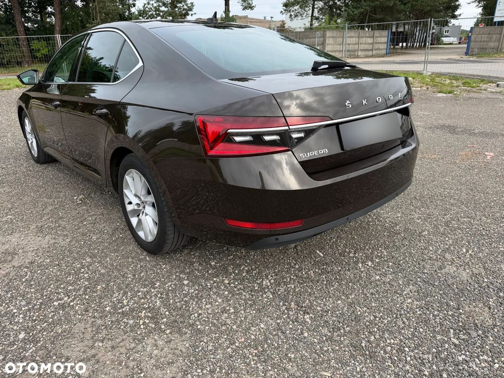 Skoda Superb 2.0 TDI Active DSG - 4