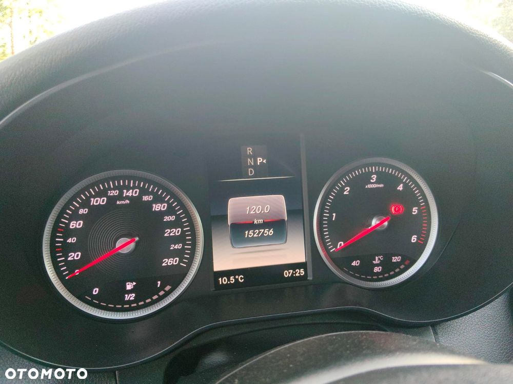 Mercedes-Benz Klasa C 200 (BlueTEC) d 7G-TRONIC Exclusive - 26