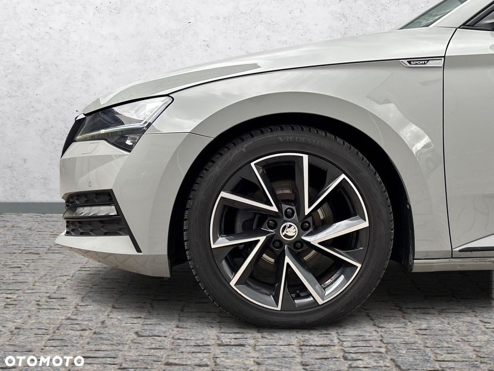 Skoda Superb 2.0 TSI Sportline DSG - 37