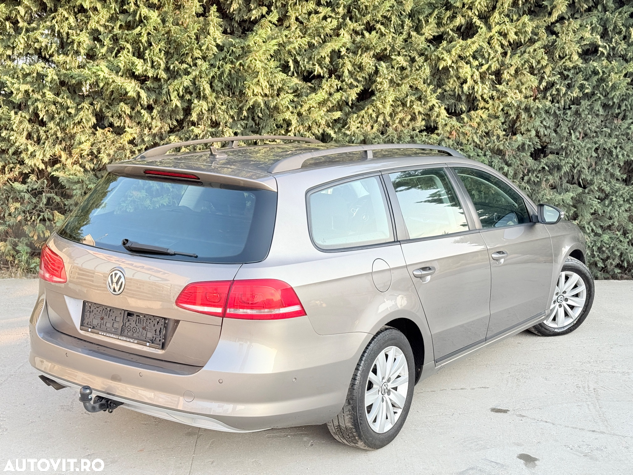 Volkswagen Passat Variant 2.0 Blue TDI SCR Comfortline - 4