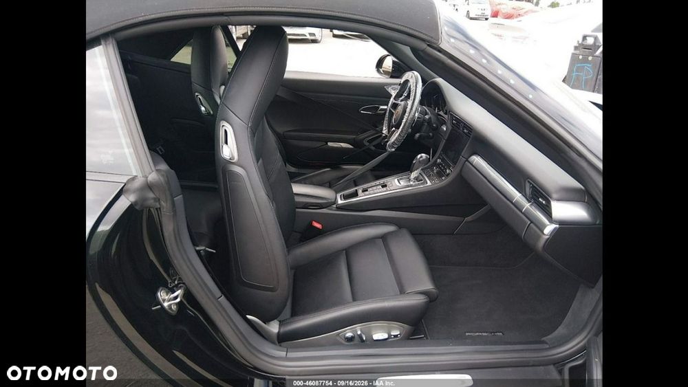 Porsche 911 Carrera 4S PDK - 8