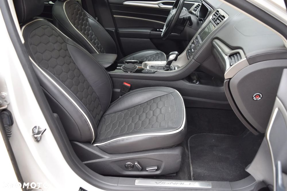 Ford Mondeo 2.0 EcoBoost STart-Stopp Autom Vignale - 38