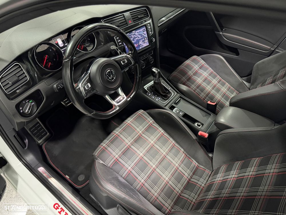 VW Golf 2.0 TSi GTi DSG Performance - 5