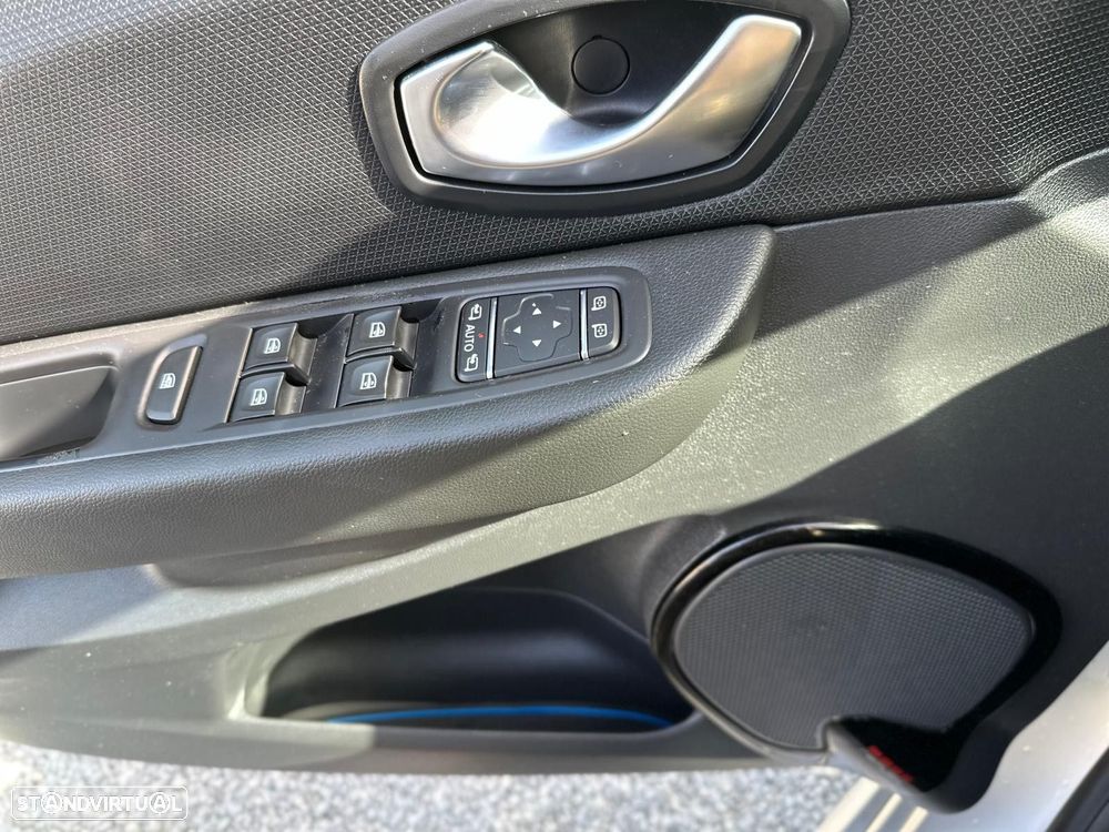 Renault Clio Sport Tourer 1.5 dCi GT Line - 15