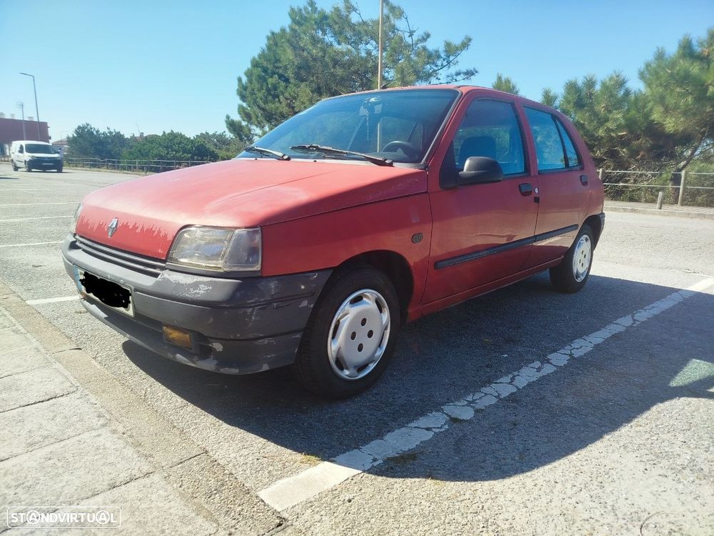 Renault Clio 1.2 RN - 1