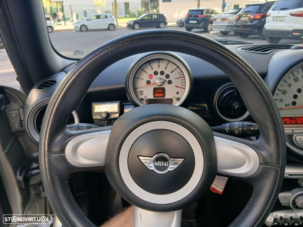 MINI 3 Portas One - 10