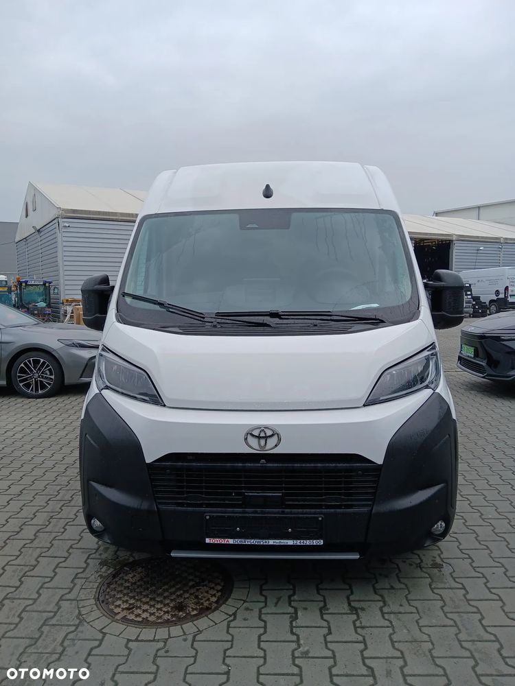 Toyota Proace MAX - 1