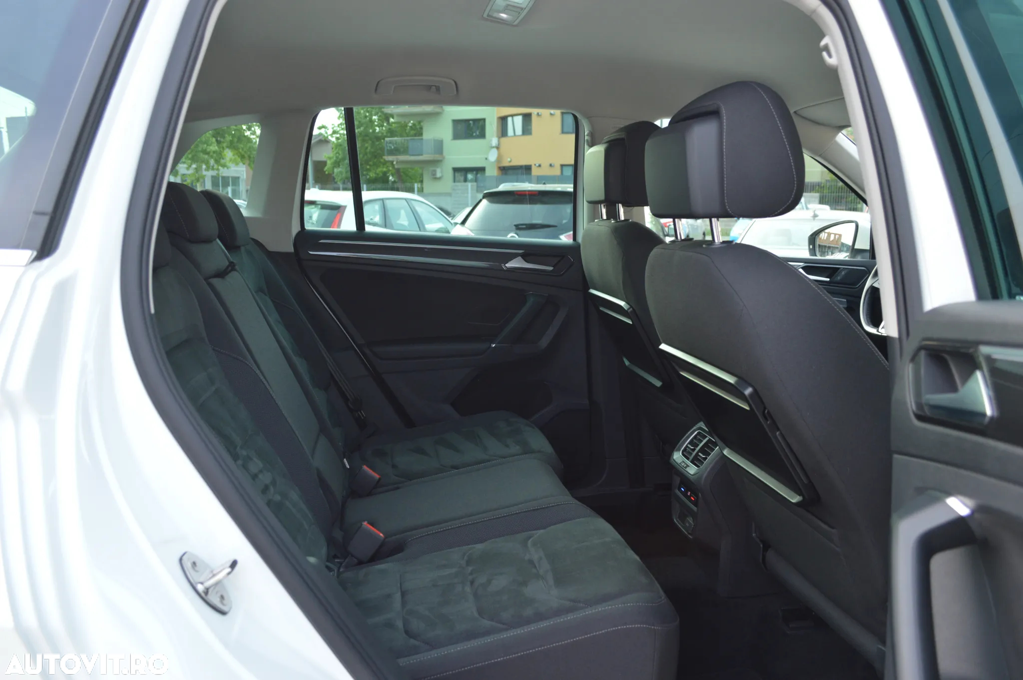 Volkswagen Tiguan 2.0 TDI 4Mot DSG Highline - 8