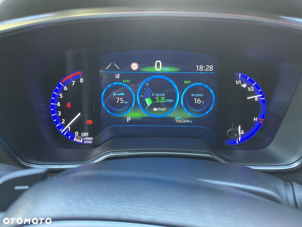 Toyota Corolla 2.0 Hybrid Executive - 31