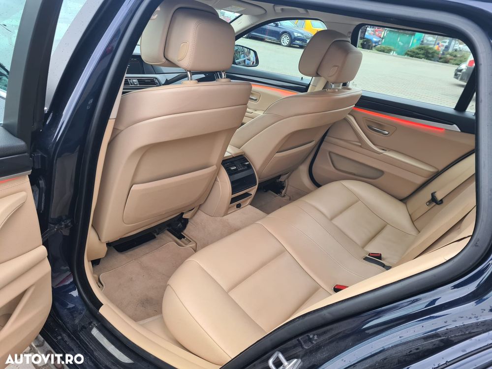 BMW Seria 5 528i Sport-Aut. Luxury Line - 12