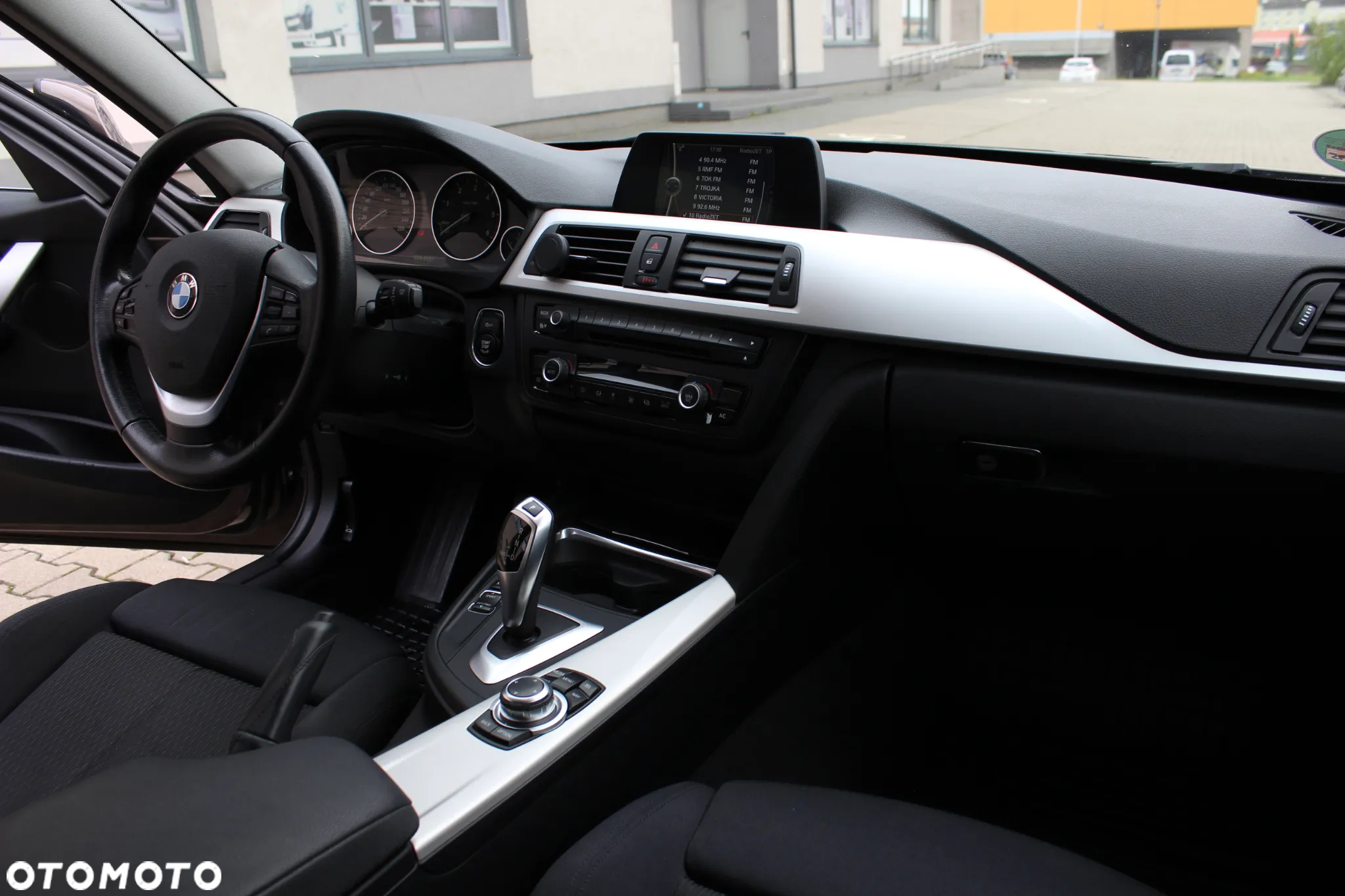 BMW Seria 3 320d Efficient Dynamics - 16