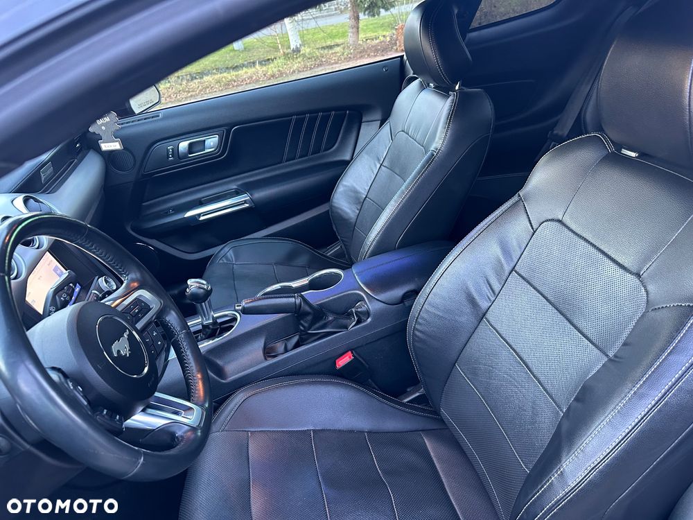 Ford Mustang 5.0 V8 GT - 17