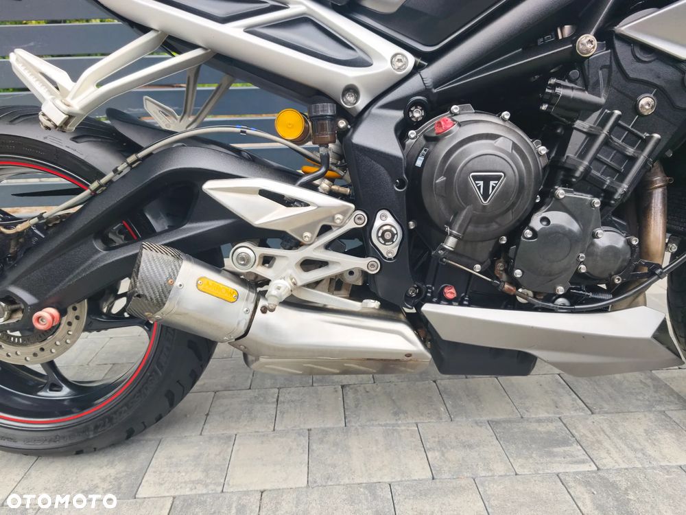Triumph Street Triple - 15