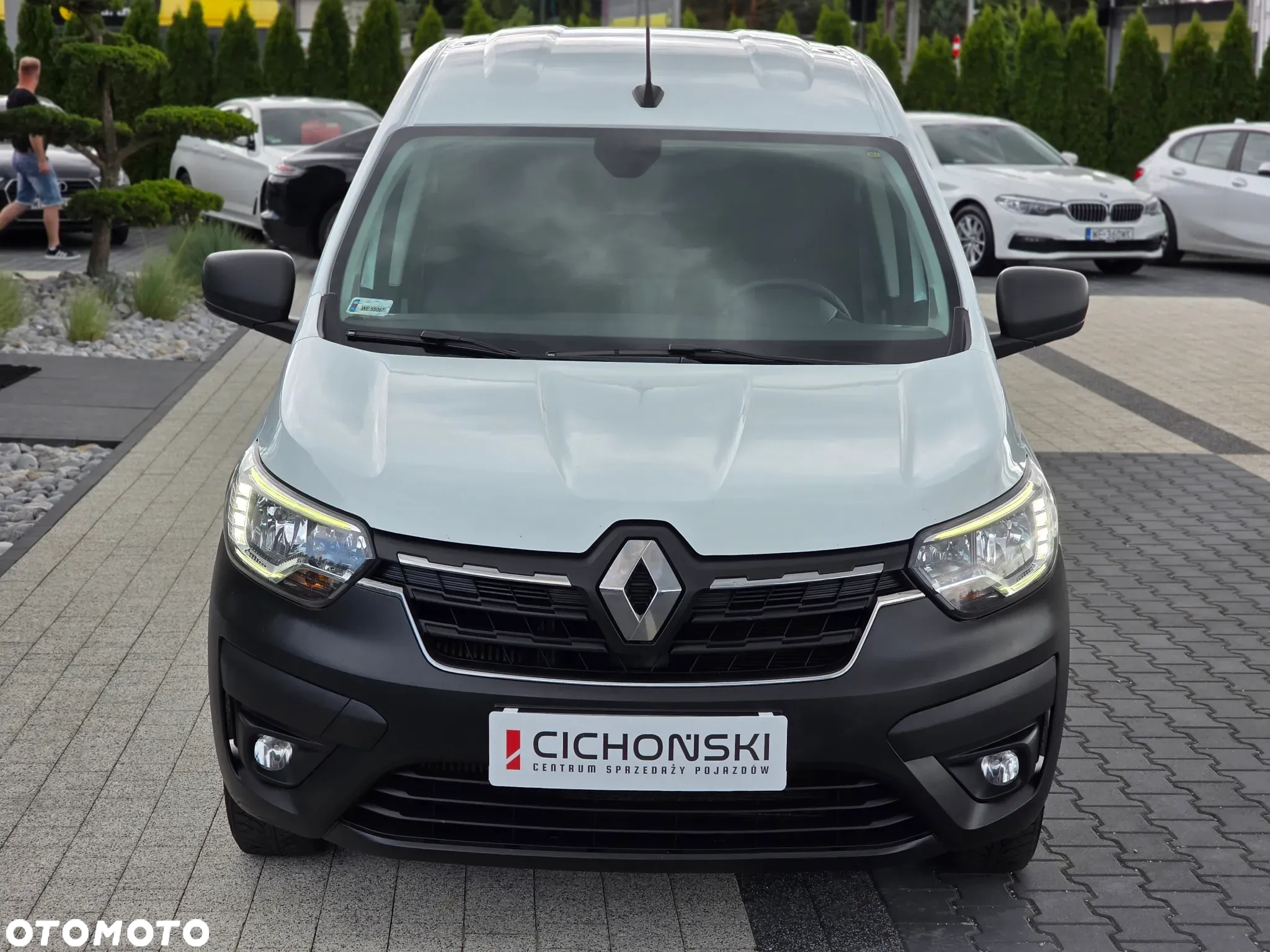Renault Renault Express 1.3 Tce Pack Clim Kangoo 2022Rok BEZWYPADKOWE z Polskiego Salonu I Bogate Wyposażenie min: Kamera Cofania Klimatyzacja i Nawigacja I Kilka Sztuk Do Wyboru I Faktura Vat 23%I ZAPRASZAMY - 27