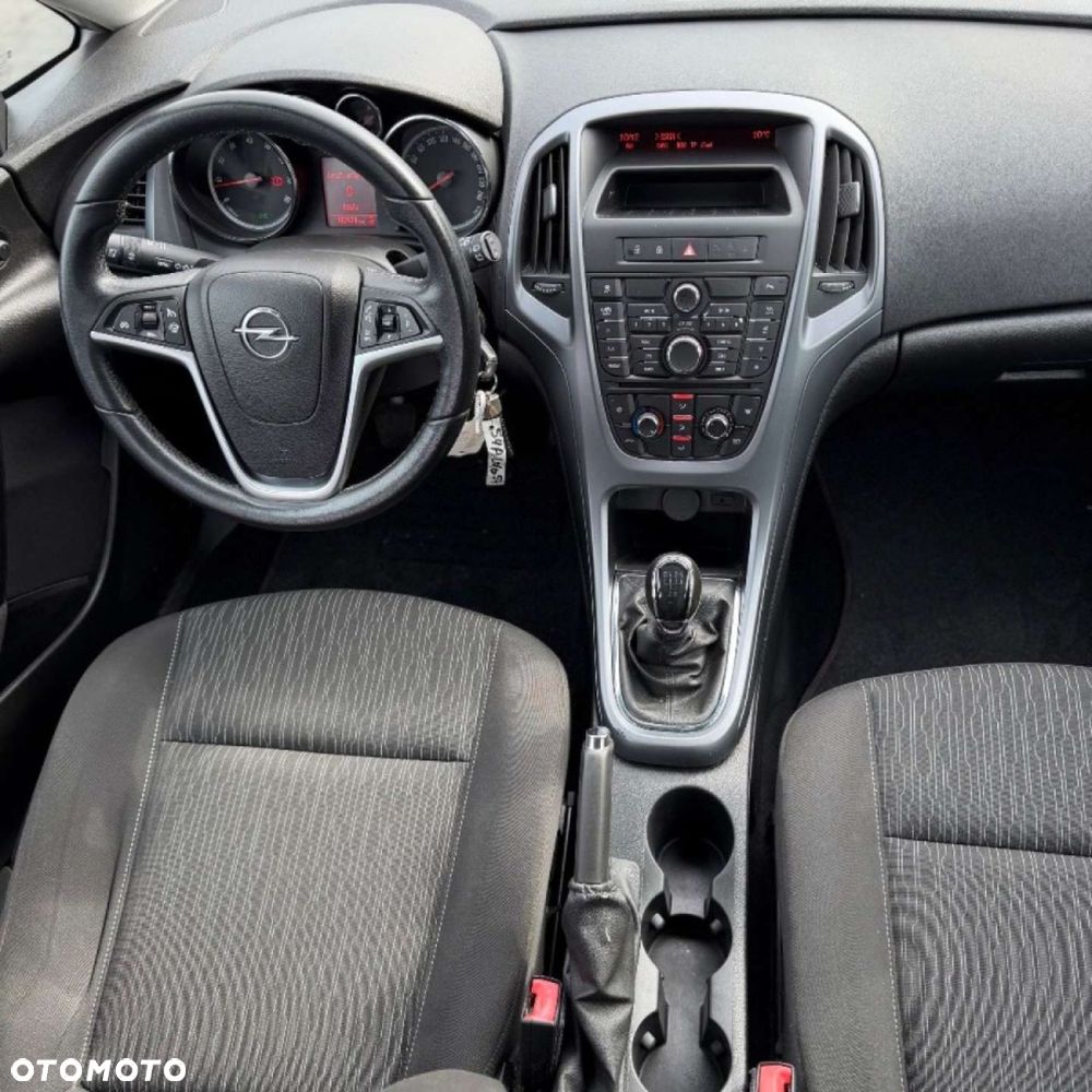 Opel Astra - 32