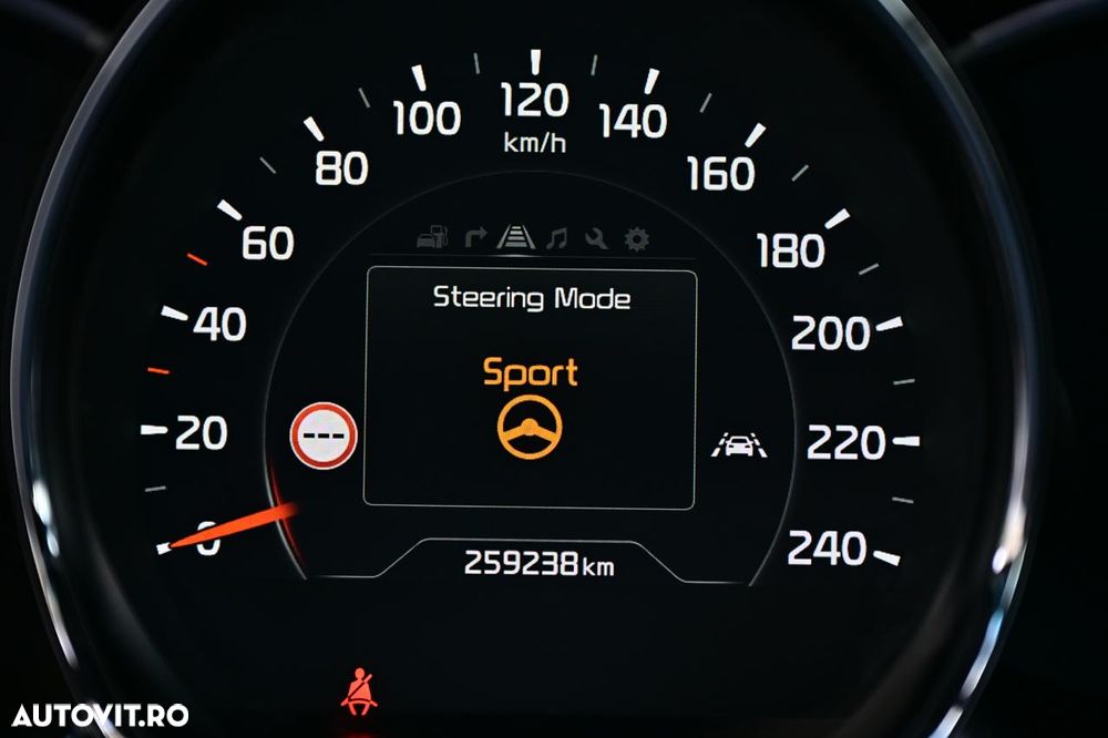 Kia Ceed 1.6 CRDi 136 ISG GT Line - 25
