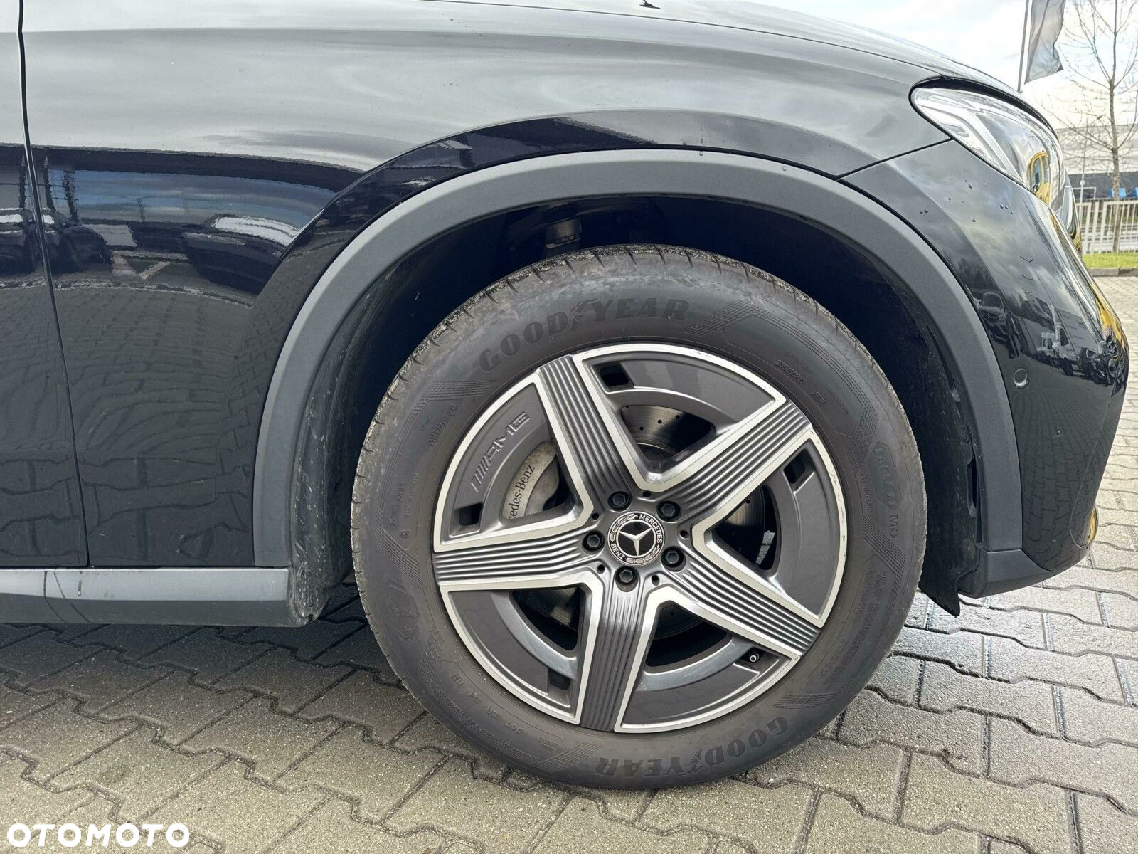 Mercedes-Benz GLC - 9