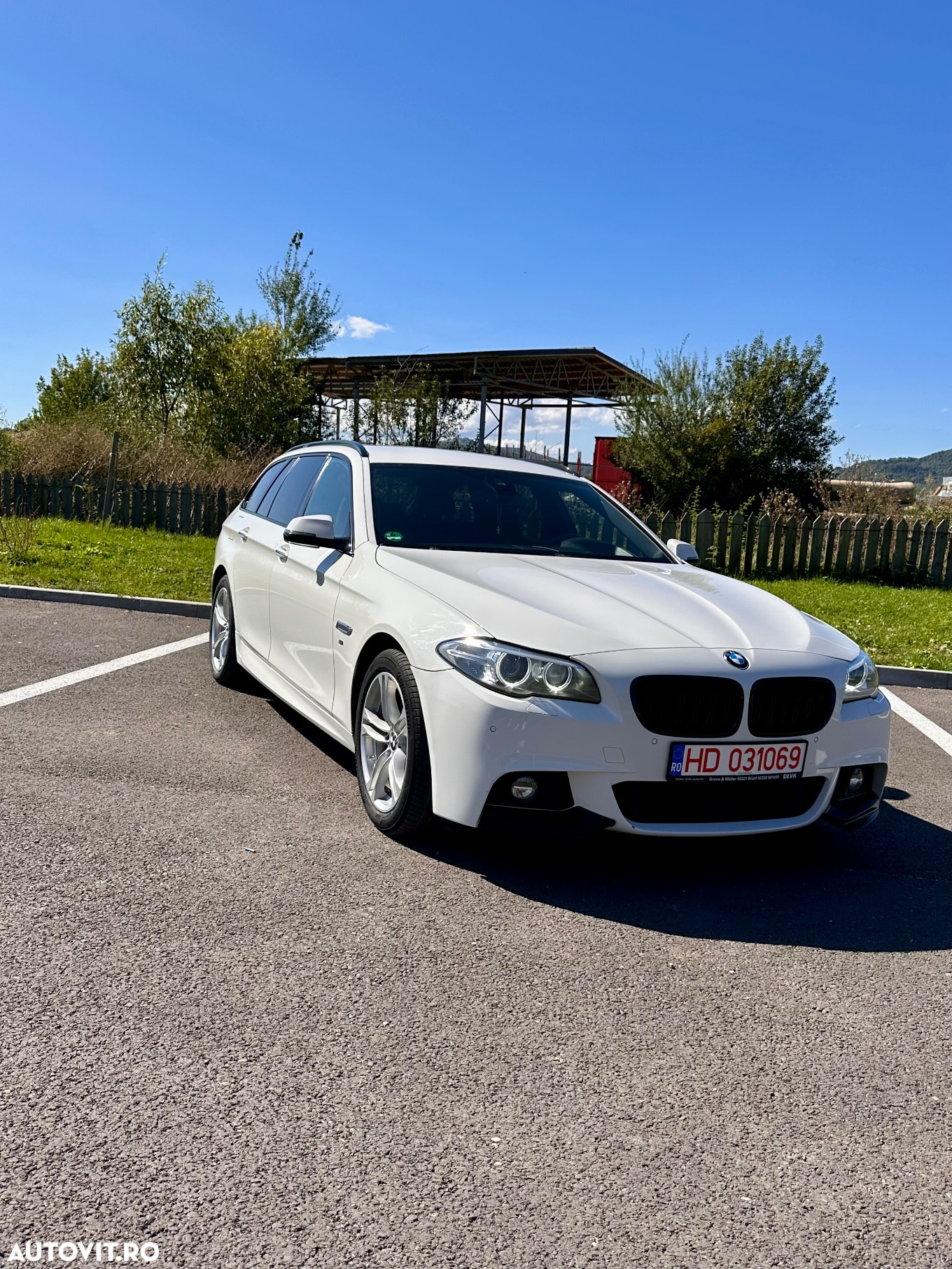 BMW Seria 5 520d xDrive - 3