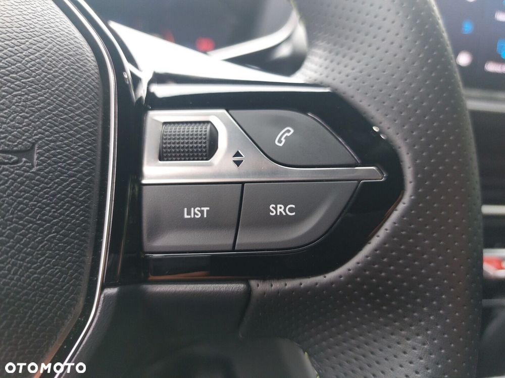 Peugeot 2008 - 15
