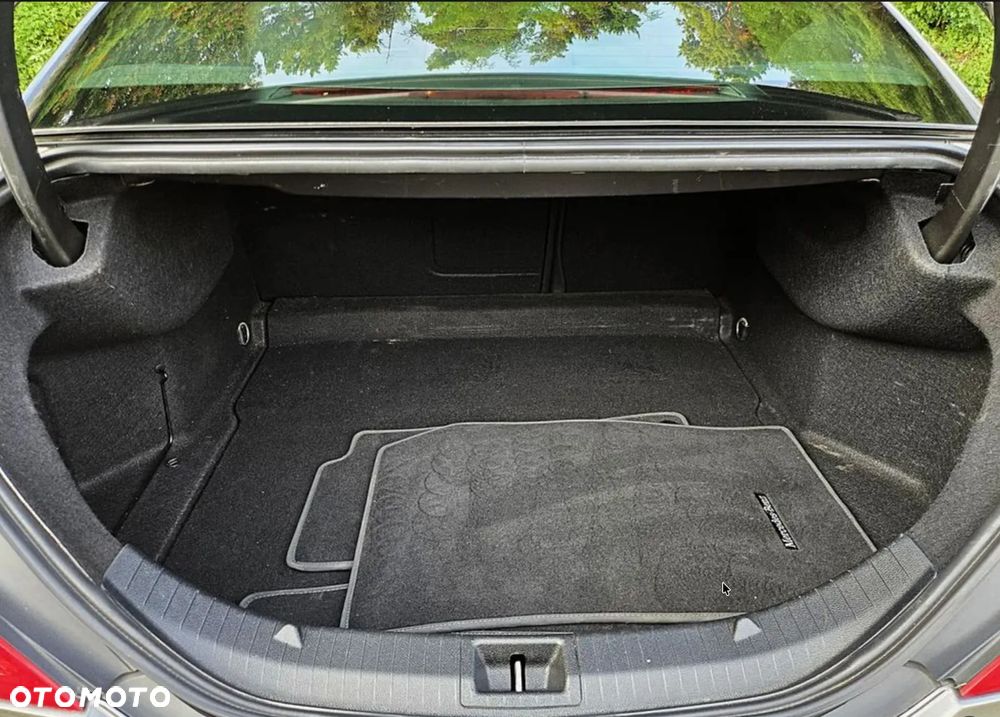 Mercedes-Benz CLA 200 CDI 7G-DCT - 19