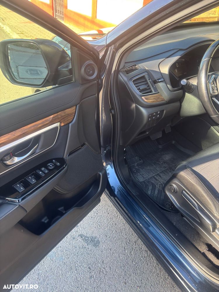 Honda CR-V 1.5 VTEC Turbo 4WD CVT Executive - 8