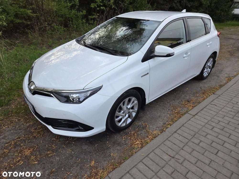 Toyota Auris - 1