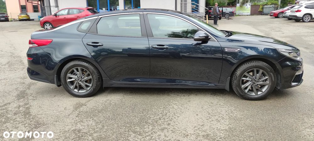 Kia Optima 2.0 M - 6