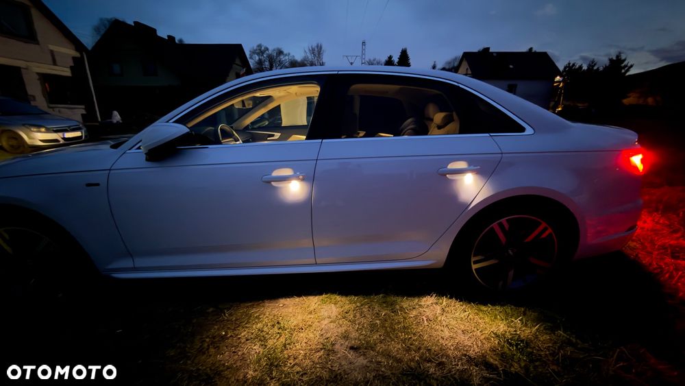 Audi A4 Limousine - 32