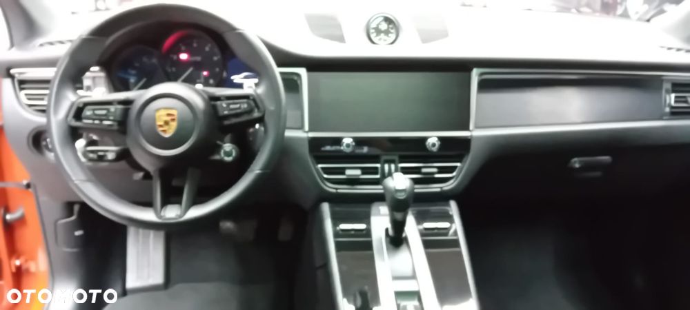 Porsche Macan - 14
