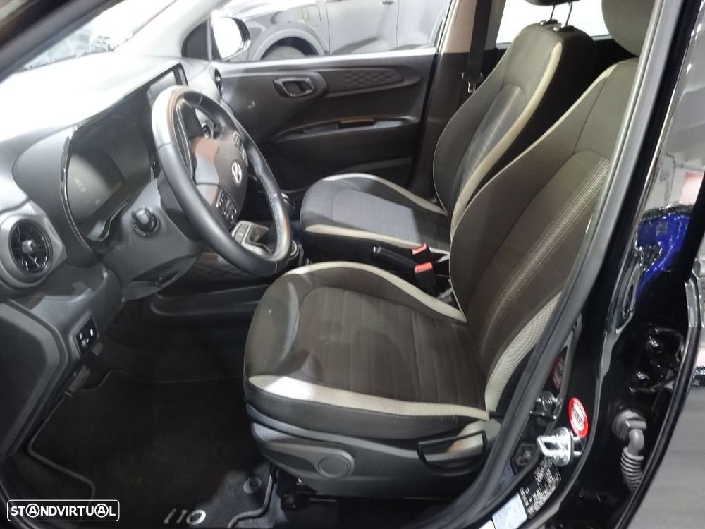 Hyundai i10 1.0 Comfort AMT - 11