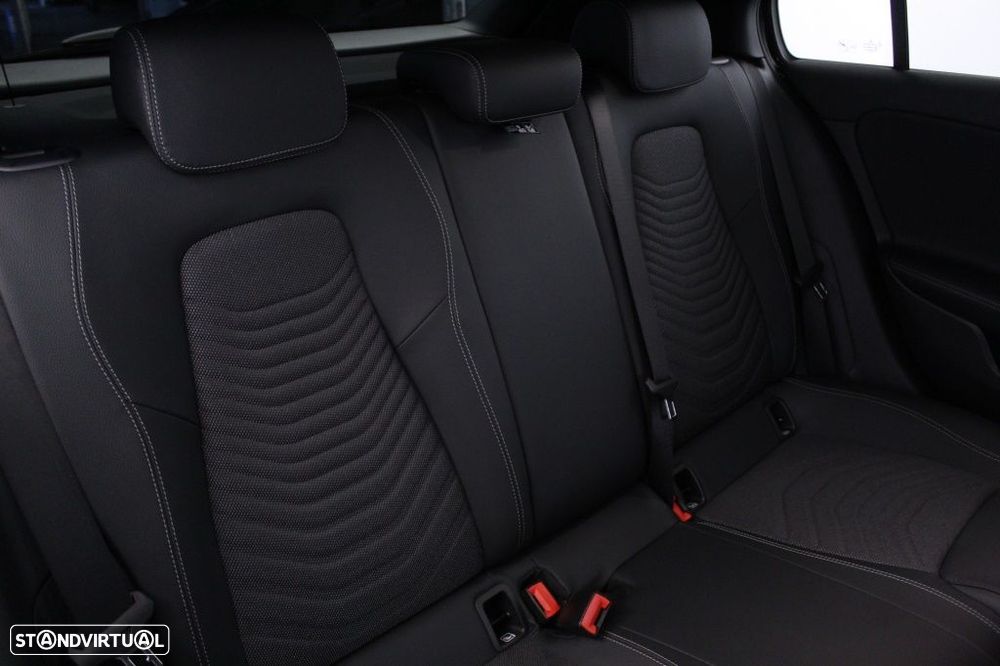 Mercedes-Benz A 250 e Progressive - 15