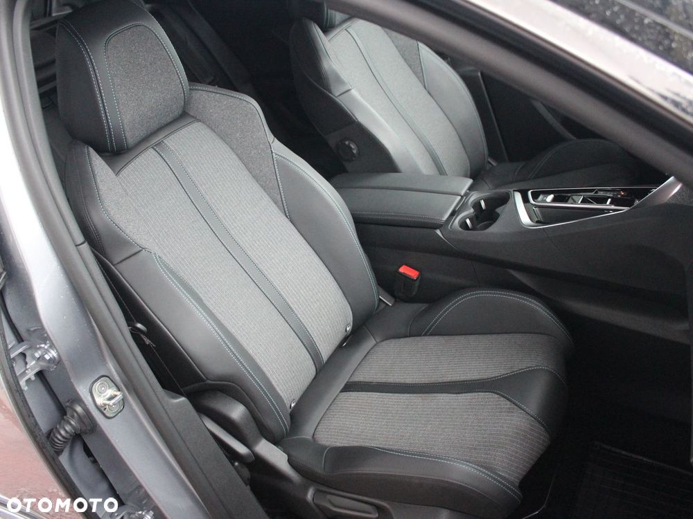 Peugeot 3008 1.5 BlueHDi Allure Pack S&S EAT8 - 9