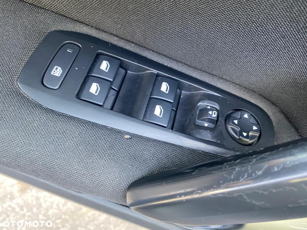 Peugeot 308 BlueHDi 100 Stop & Start Business-Line - 9