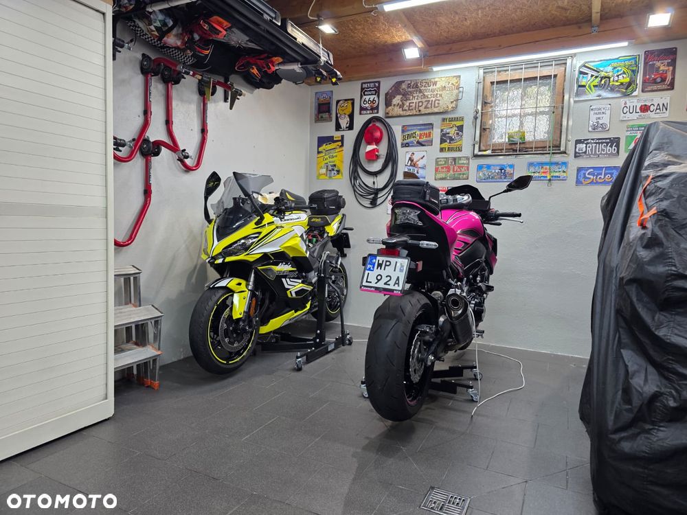 Kawasaki Ninja 1000 SX - 30