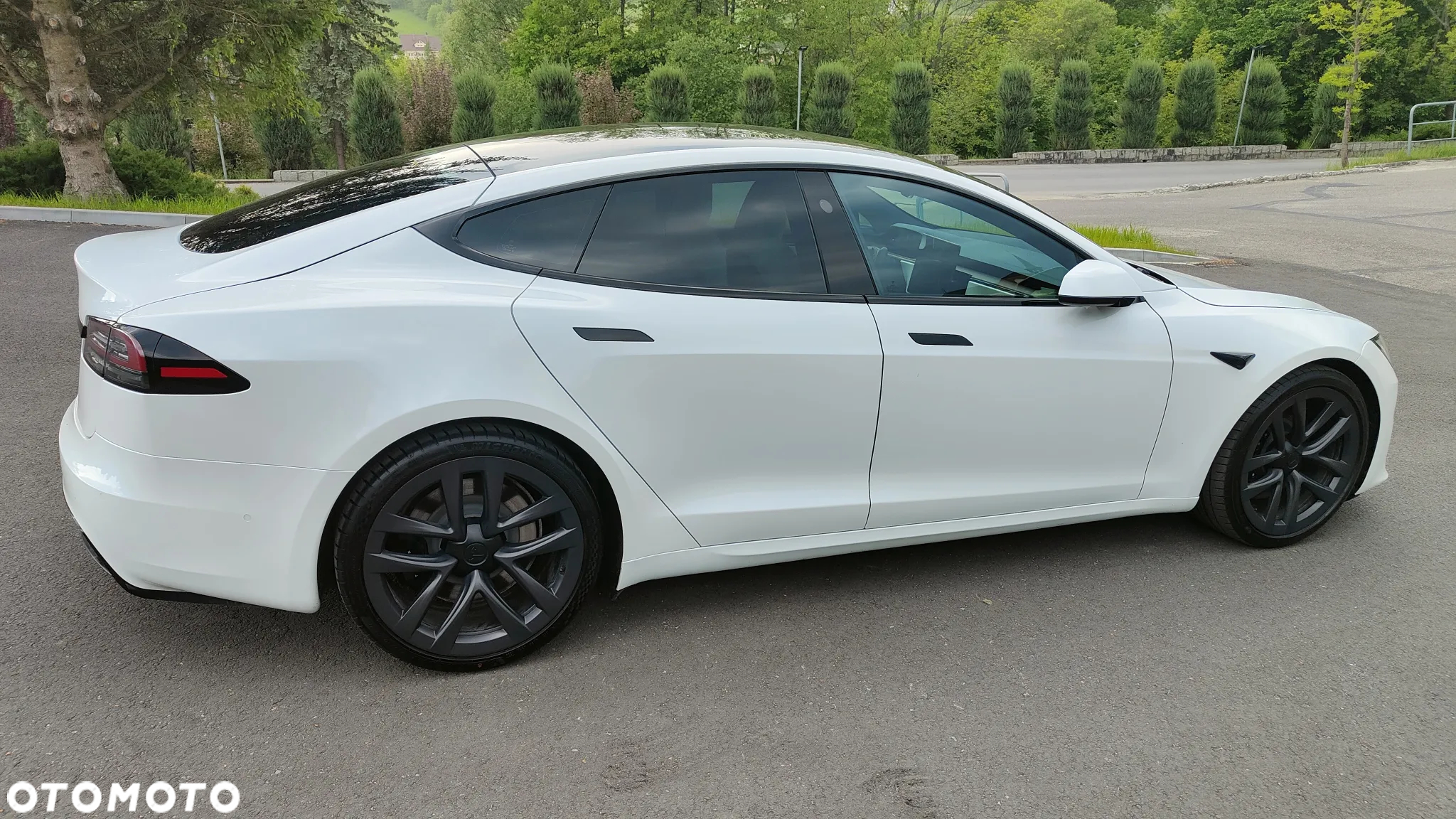 Tesla Model S Long Range - 11
