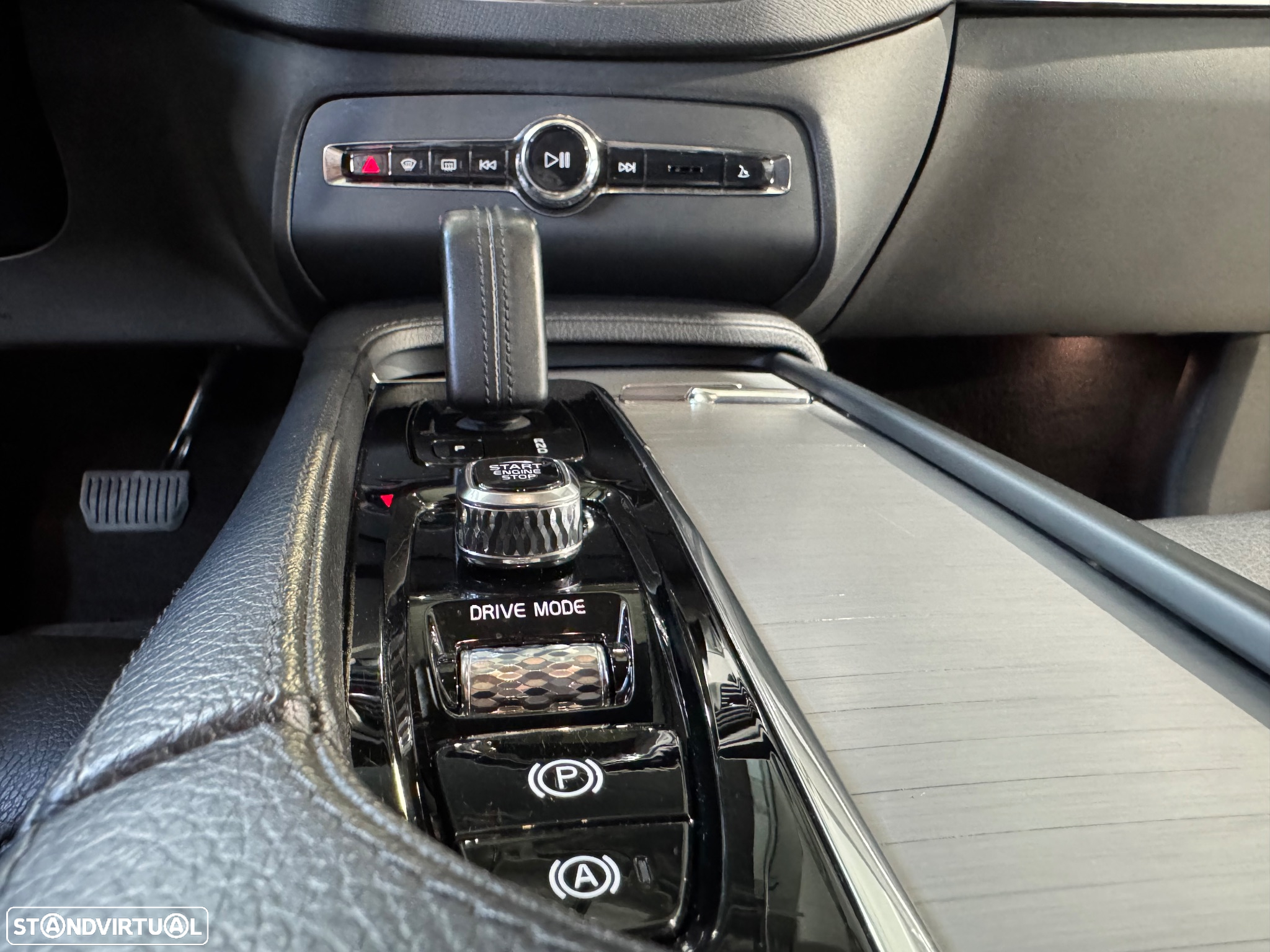 Volvo XC 90 2.0 T8 PHEV R-Design Expression AWD - 33