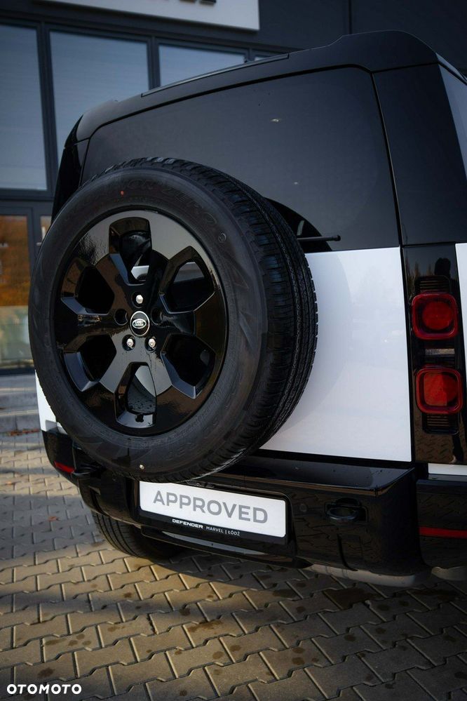 Land Rover Defender - 9