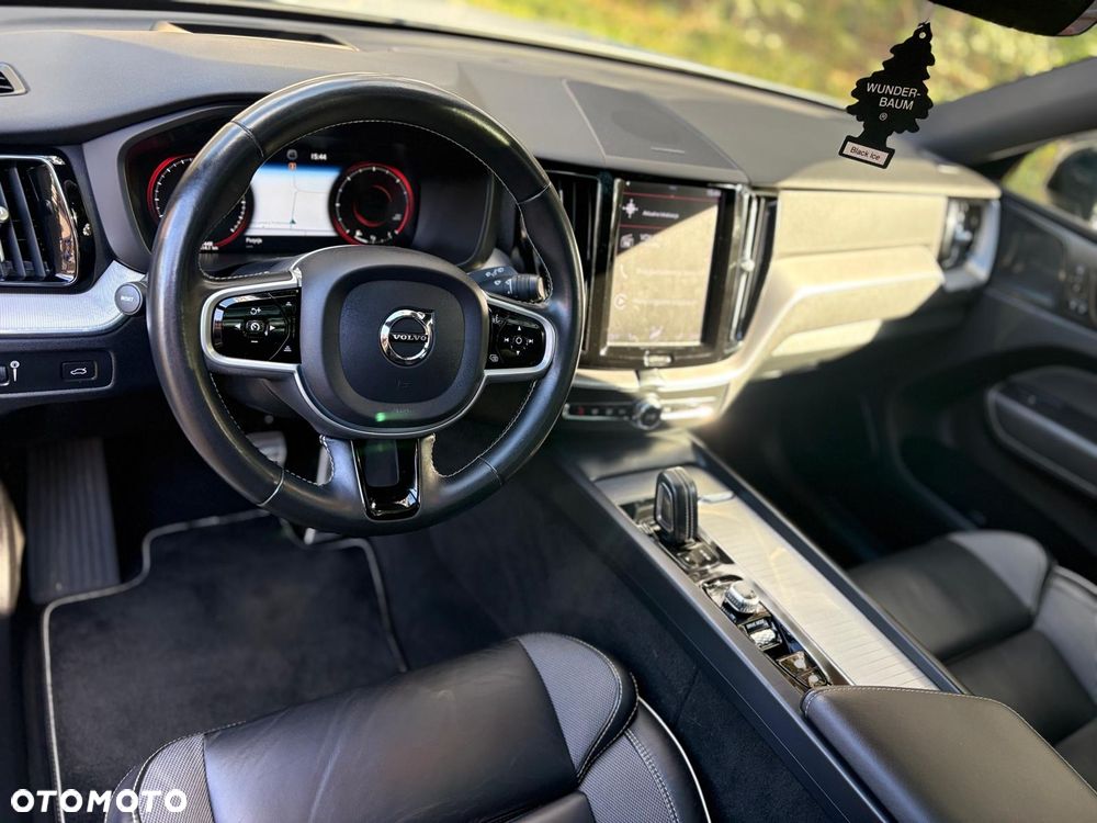 Volvo XC 60 - 31