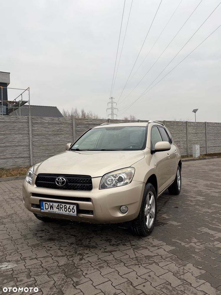 Toyota RAV4 ver-2-0-active-4x2 - 2